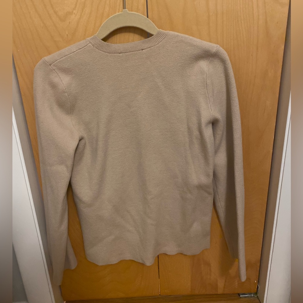 Ann Taylor V-Neck Sweater size XS - Picture 3 of 5
